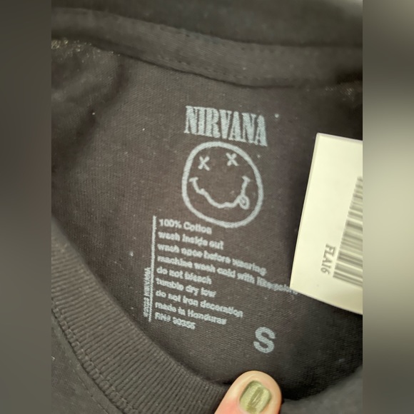 Nirvana T-shirt NWT Size Small, Black, Unisex. 100% Cotton. - Picture 2 of 2